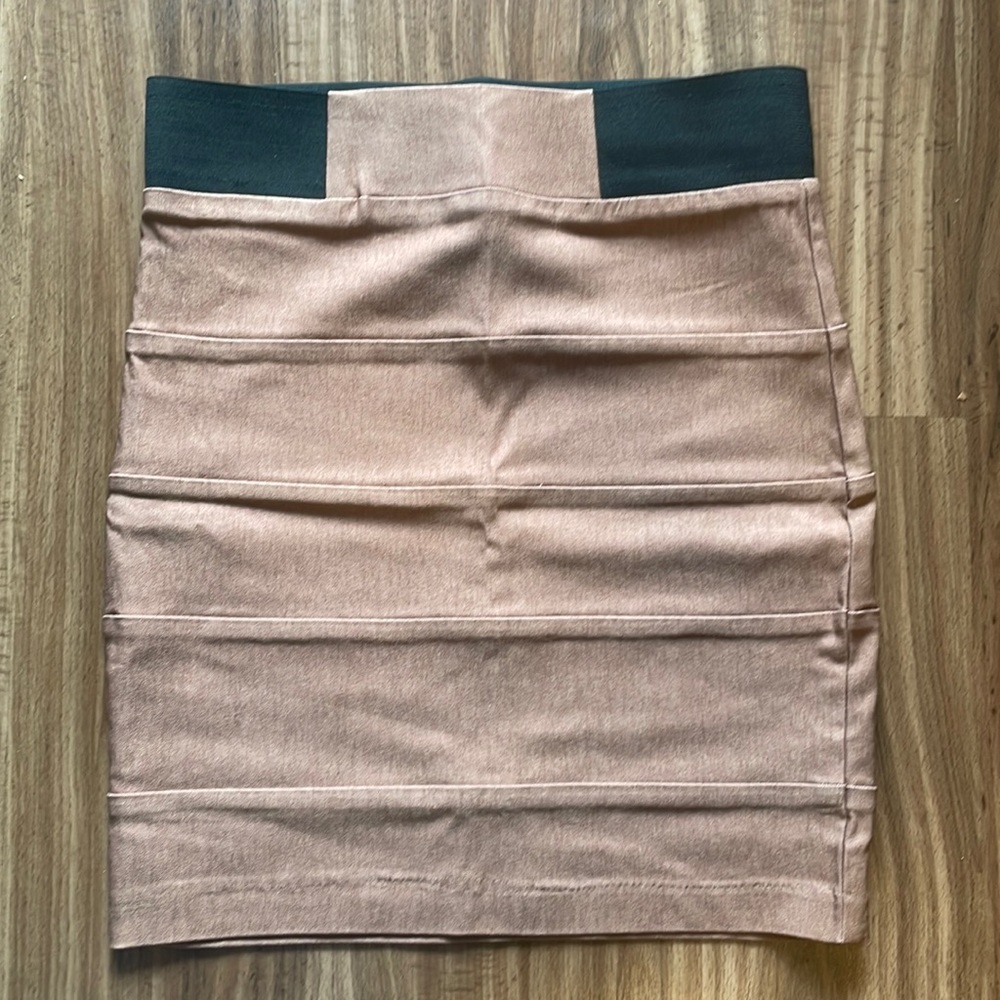 Brown mini skirt